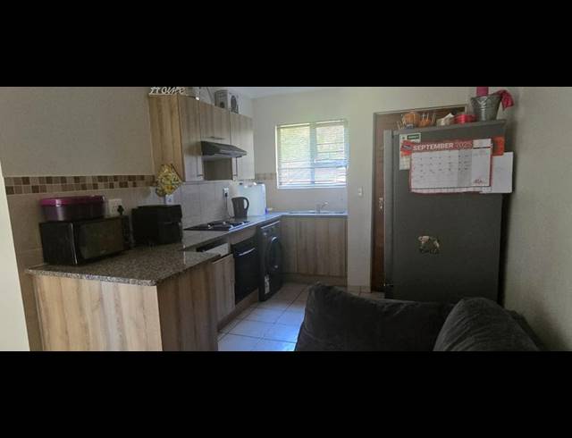 2 BEDROOM TOWNHOUSE FOR SALE IN MONTANA